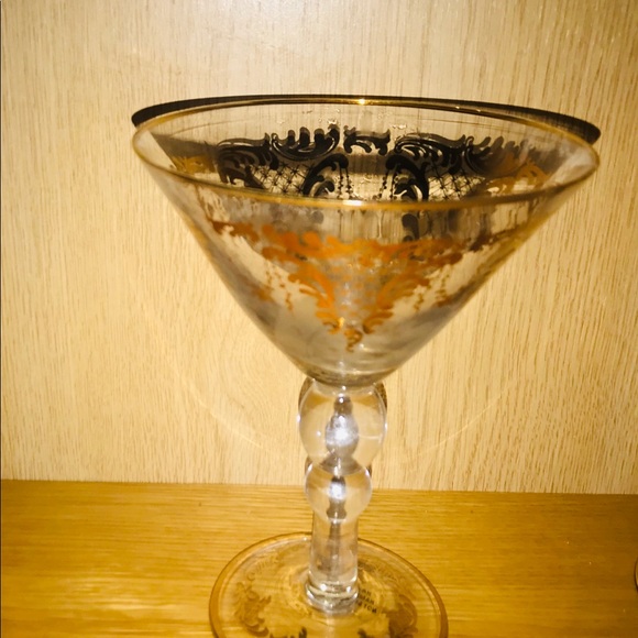 New 2 Glasses or Desert Cups Hand Painted Gold - Picture 6 of 16